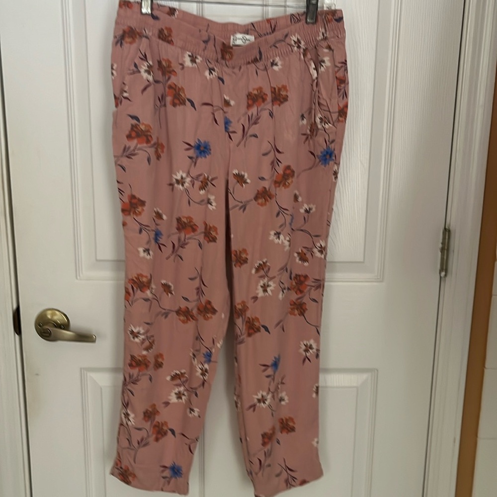 Jessica Simpson 100 percent rayon pants size medium